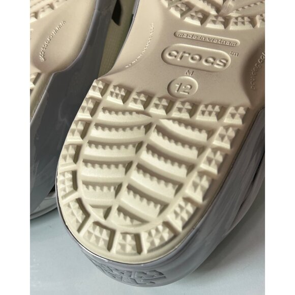 CROCS STAR WARS Classic Clogs Mens 12 Mandalorian Grogu Beige Tan Green Unisex - Picture 11 of 14